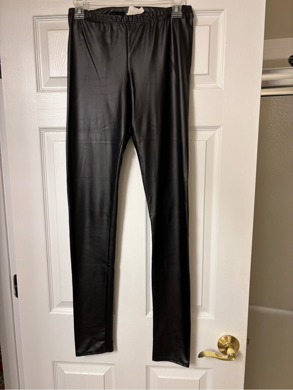 Like new Cherish Black Faux Leather leggings. Sz L.